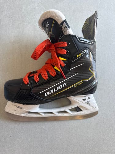 Black/Yellow 2024 Bauer Supreme M40 Hockey Skates Regular Width Size 3 (Used)