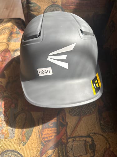 Medium/Large Easton Alpha Batting Helmet (New)