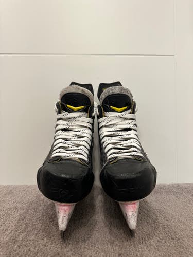 CCM Super Tacks Hockey Skates Regular Width 8 (Used)