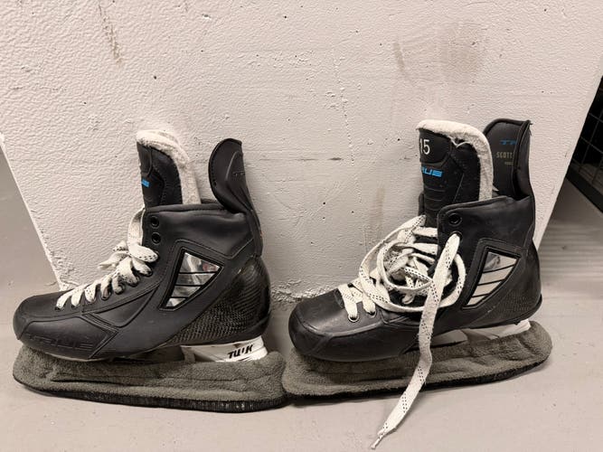 Black True Pro Custom Hockey Skates Wider Fit, Size 9.5-10 (Used)