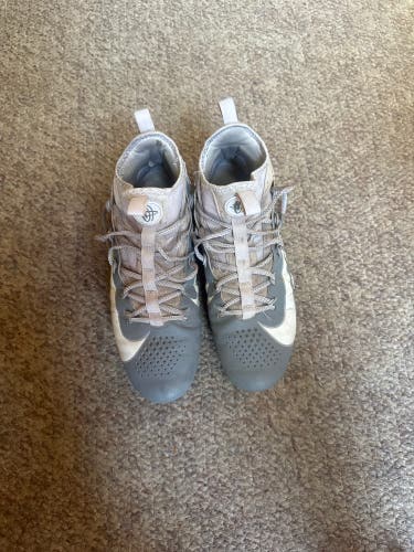 Gray Unisex Size M 11.5 (W 12.5) Adult Nike Alpha Huarache 6 Elite Mid Top (Used)