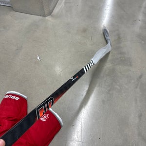 USHL Senior Warrior Covert QRE Pro Left Hand Hockey Stick W05 100 Flex Pro Stock (Used)
