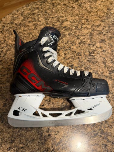 CCM JetSpeed FT880 Hockey Skates Regular Width 8.5 (Used)