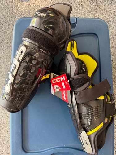 Junior CCM Tacks 11" Shin Pads (New)