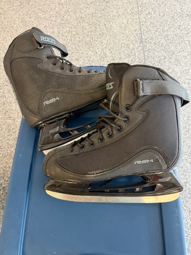 Black Hockey Skates Regular Width 10.5 (Used)