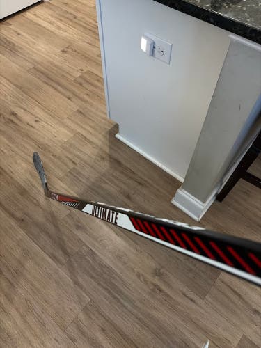 Senior CCM Ultimate Senior Wood Right Hand Hockey Stick P29 85 Flex (Used)
