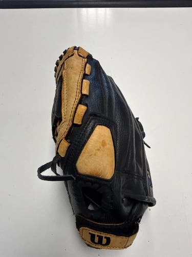 Wilson A350 RH Infield Baseball Glove 11" (Used)