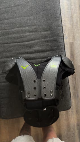 Russell CarbonTek Shoulder pads