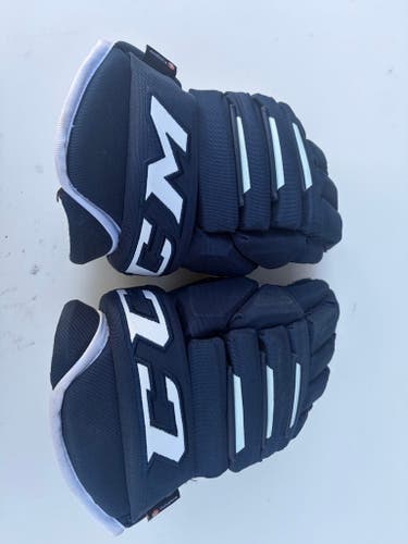 CCM Tacks 4 Roll Pro 2 Gloves 13" (Used)