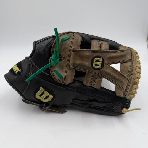 Wilson A2000 YP66 12.5 Outfield Baseball Glove