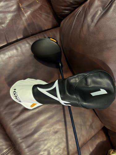 2026 Takomo IGNIS D2 Driver Stiff Flex 9 Loft Graphite/Steel Shaft (Used)