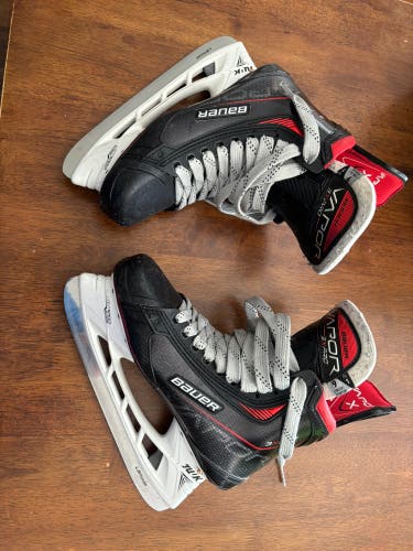 Bauer Vapor 3X Pro Hockey Skates 9 Fit 1 EUC