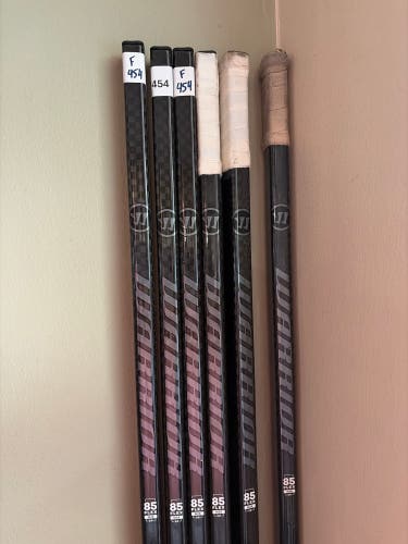 Senior Warrior Covert QR6 Pro Right Handed Hockey Stick Mid Pattern 85 Flex Pro Stock (New)