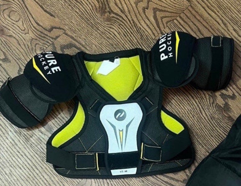 Medium Youth Pure Hockey Shoulder Pads (Used)