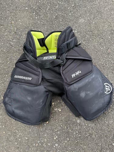 Junior Large/Extra Large Warrior RX4 Pro+ Hockey Goalie Pants (Used)
