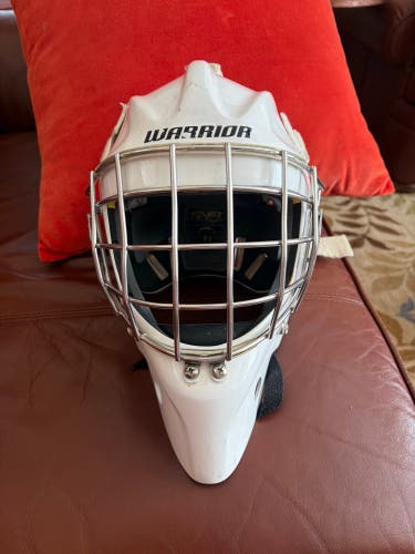 Senior Small/ medium Warrior R/F1 Pro Goalie Mask (Used)