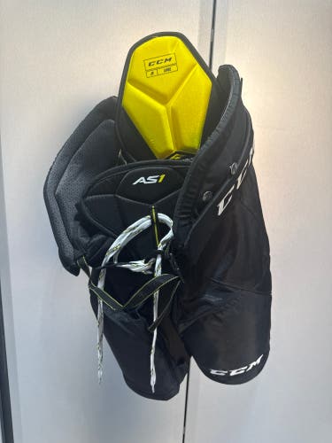 Junior Large CCM AS1 Hockey Pants (New)
