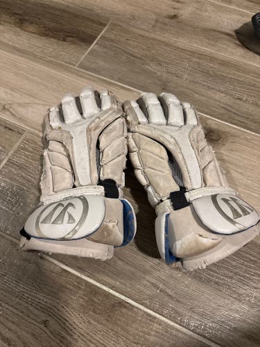 Warrior Regulator Lacrosse Gloves (Used)