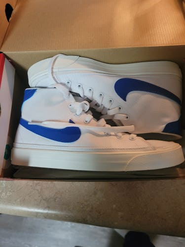 White Women's Adult Size M 6.0 (W 7.0) Nike Court Legacy Lift Shoes (New)
