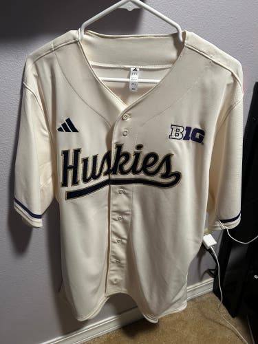 XL Adidas Washington Huskies Cream Baseball Jersey
