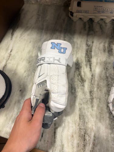 Maverik M6 Lacrosse Gloves (New)