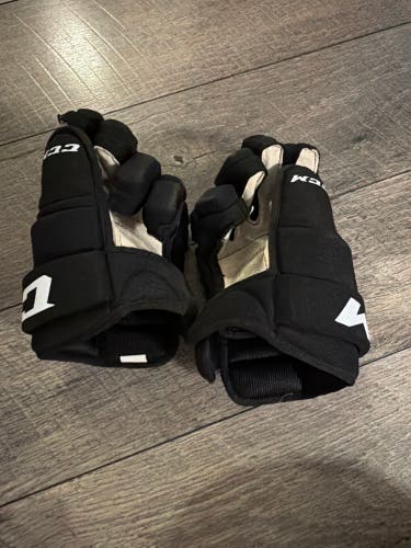 CCM Edge Gloves 10" (Used)