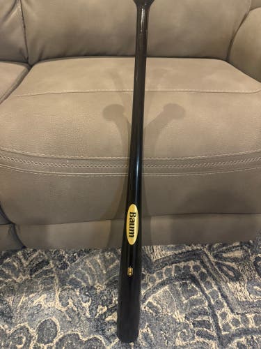 2025 Baum Gold Stock Wood Composite BBCOR Certified Bat (-3) 30 oz 33" (Used)