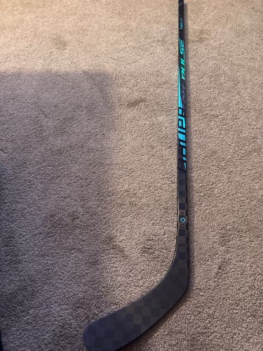 Senior Bauer Pulse Right Handed Hockey Stick P92 65 Flex (New)