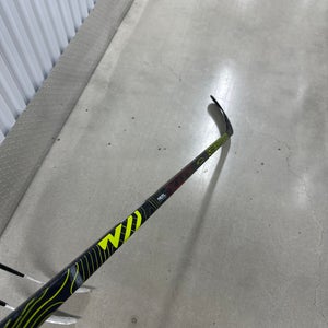 Senior Sher-Wood Rekker Legend Pro Right Handed Hockey Stick PP92 75 Flex (Used)