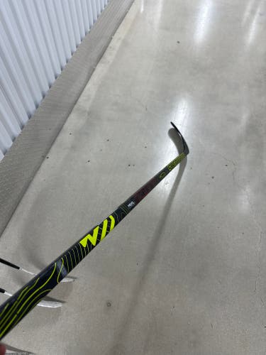 Senior Sher-Wood Rekker Legend Pro Right Handed Hockey Stick PP92 75 Flex (Used)