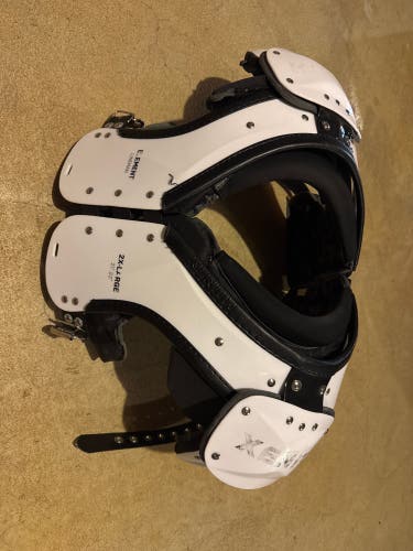 2X-LARGE Adult Xenith Element Shoulder Pads (Used)