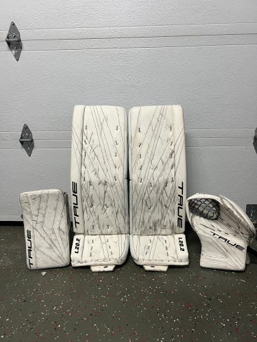 34" True L20.2 Regular Goalie Full Set