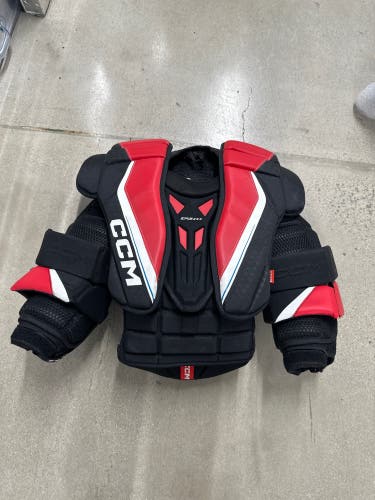 Used twice Small CCM EFlex 6.9 Goalie Chest Protector (Used)