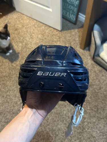 Medium Bauer Re-Akt 155 Helmet (Used)