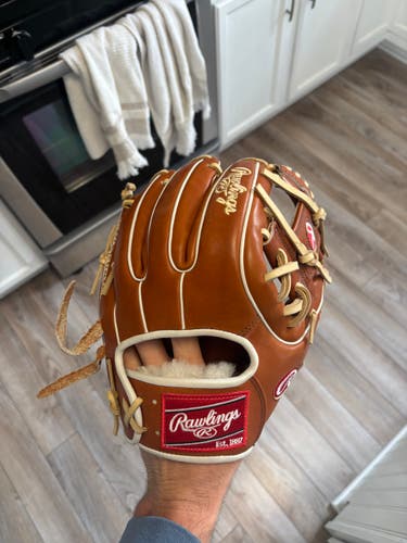 Infield RH Rawlings Baseball Glove 11.5" (New)