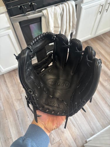 Infield RH Wilson A2000 Baseball Glove 11.5" (New)