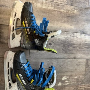 2023 Bauer Vapor X4 Hockey Skates Extra Wide Width Size 3.5 (Used)