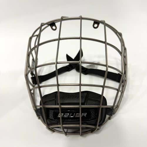 Like New Silver Bauer Profille III Cage | Medium | AB818