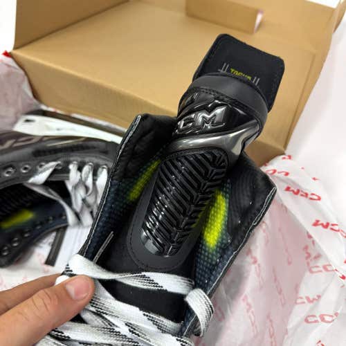 Brand New Retail CCM Tacks XF Pro Skates - Size 8 - Regular