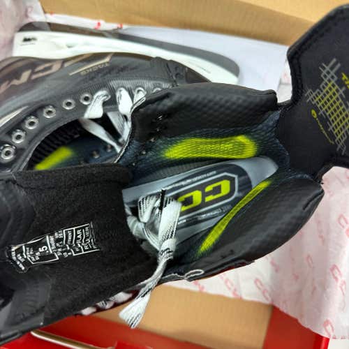 Brand New Retail CCM Tacks XF Pro Skates - Size 6.5 - Regular