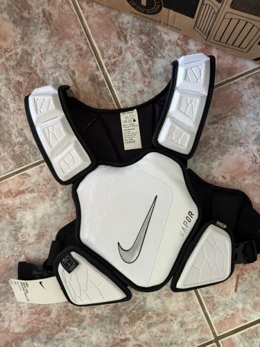 Large Adult Nike Vapor Shoulder Pads (New)