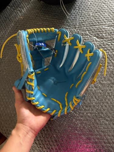 Mizuno RH Infield Baseball Glove 11.5" (New)