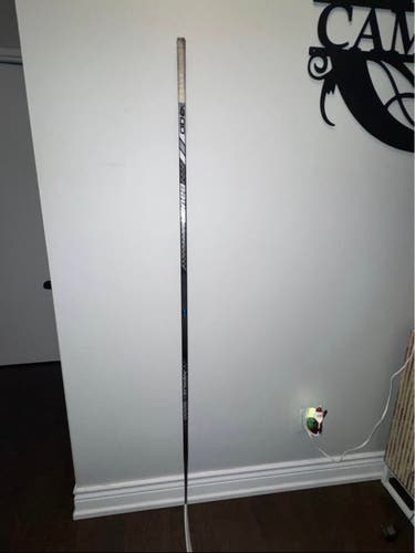 Senior Bauer Nexus N9000 Right Handed Hockey Stick P92 87 Flex (Used)