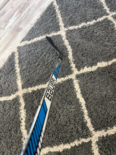 Youth Bauer SH100 Left Hand Hockey Stick 60 Flex (New)