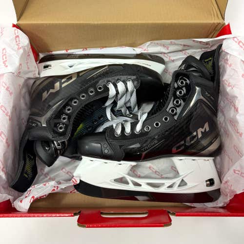 Brand New Retail CCM Tacks XF Pro Skates - Size 7 - Regular