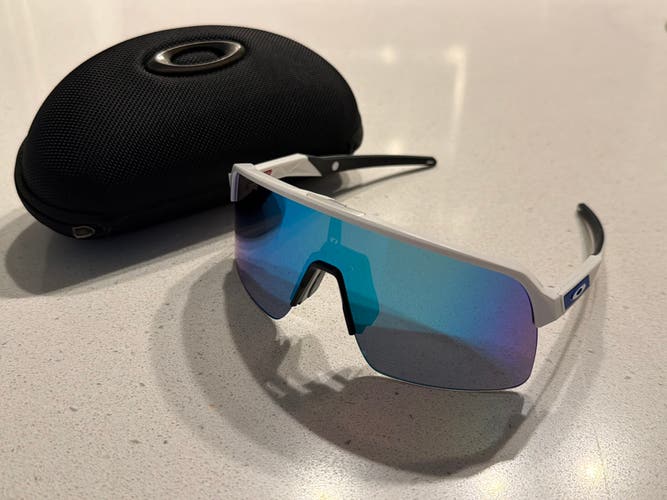 Oakley Sutro Sunglasses Blue & White