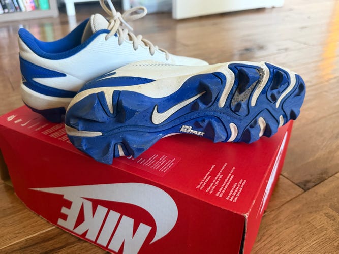 Blue/White Kid's 6.5Y (Big Kids / Youth) Youth Nike Low Top Molded Cleats (Used)