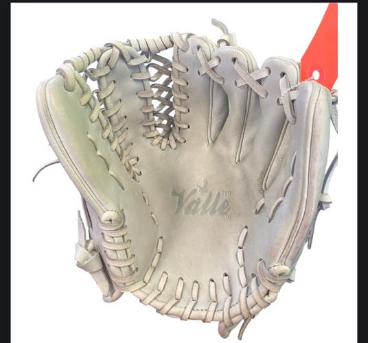 Used VALLE BB/SB Glove RH Throw White 11" 11602-S000112309