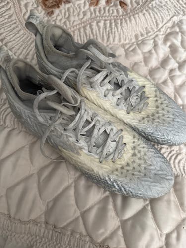 Men's Size M 12.0 (W 13.0) Under Armour Mid Top (Used)