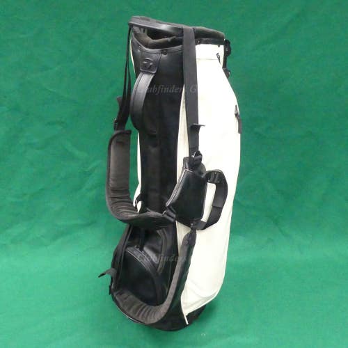 TaylorMade 2024 TM24 FlexTech Carry Black/Cream 3-Way Golf Stand Bag & Raincover